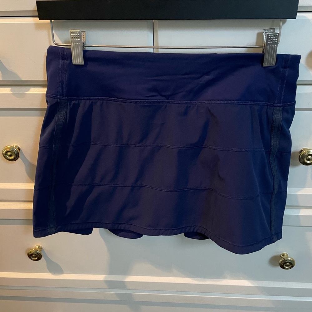 Lulu lemon skort